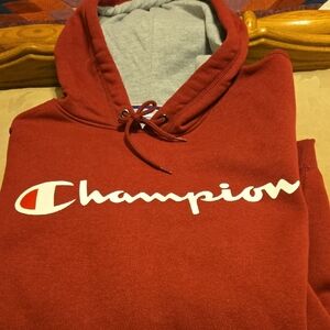 NWOT Champion Womans Maroon Hoodie Size Large.